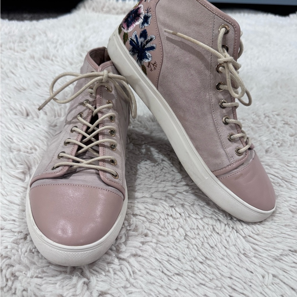 Elaine Turner Pink and Cream Sneakers